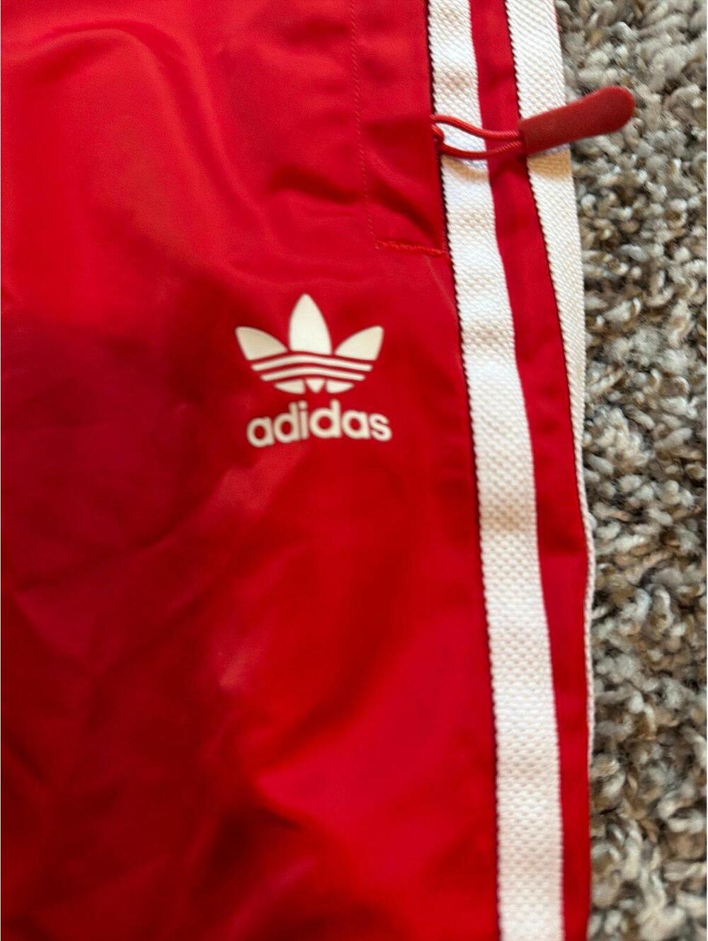 Adidas Boys XL Red Athletic Woven Shorts Casual Fit - Picture 2 of 3